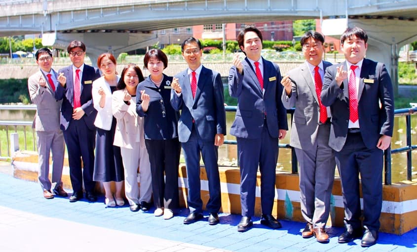 참좋은교회 교역자 단체 사진
